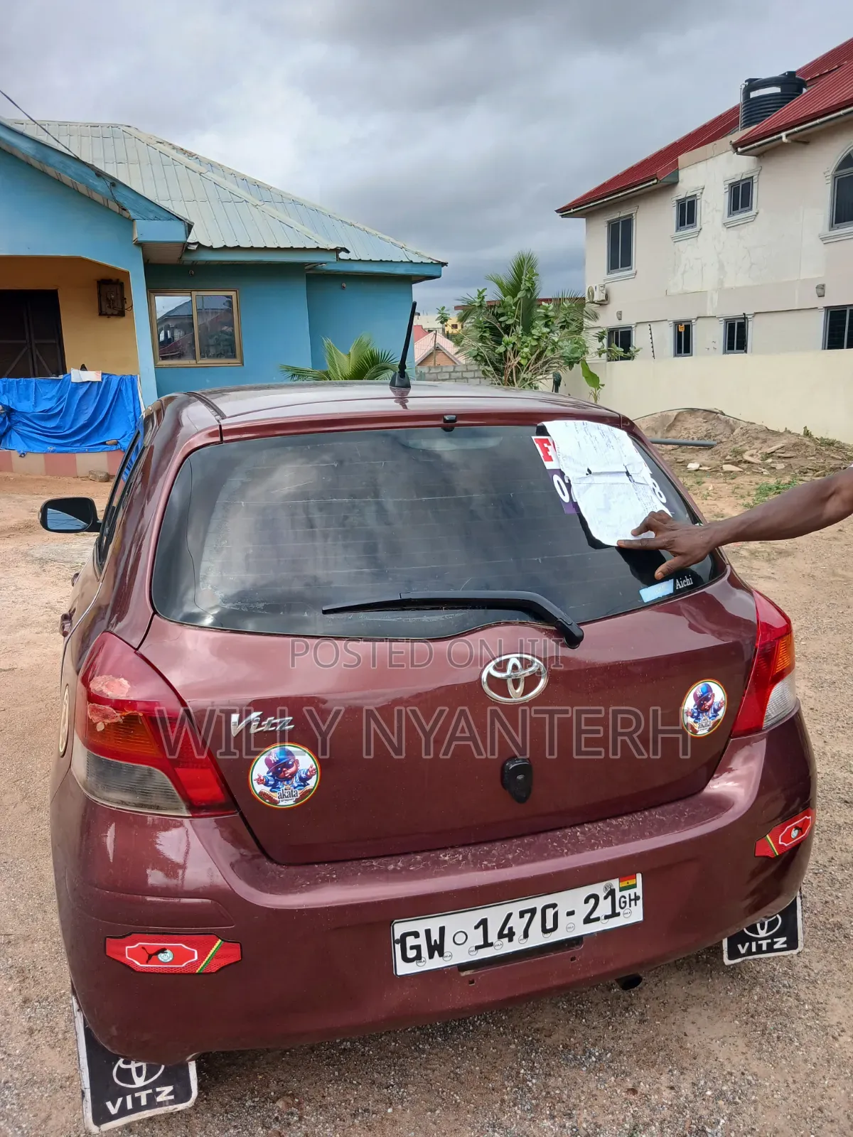 Toyota Vitz 2010 Brown