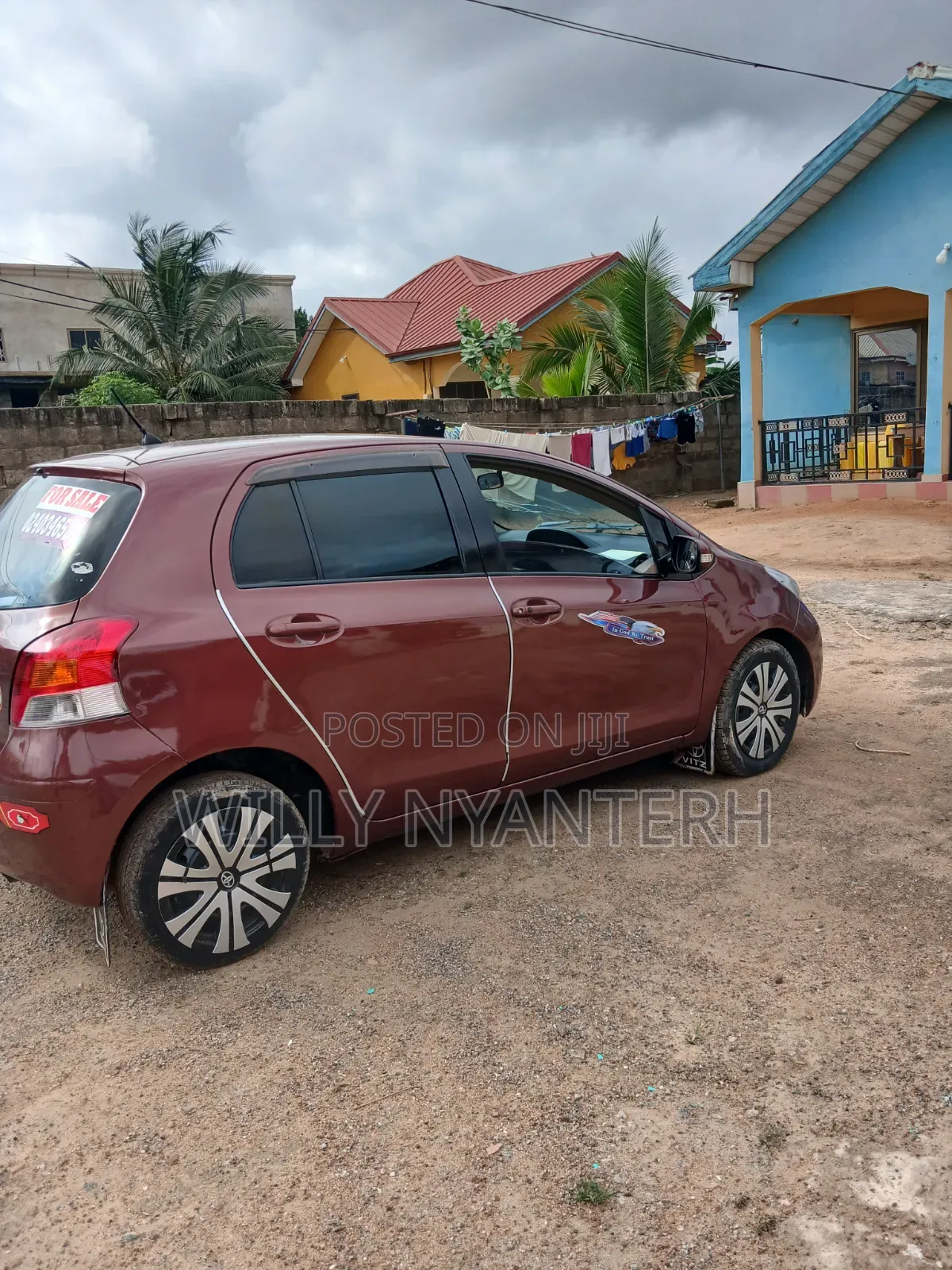 Toyota Vitz 2010 Brown