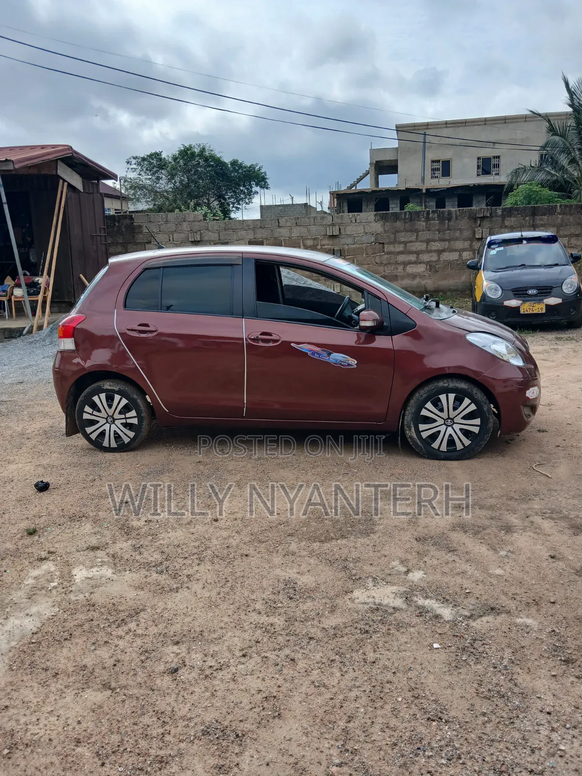 Toyota Vitz 2010 Brown