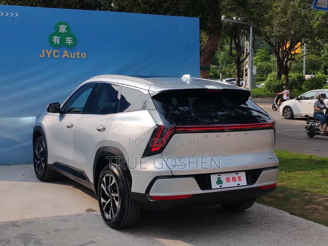 Geely Boyue 2025 Silver