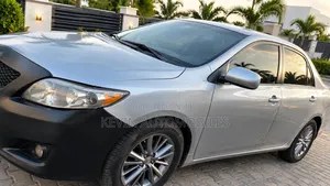 Toyota Corolla 2010 Silver
