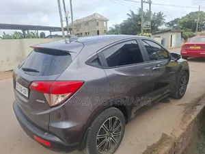 Honda HR-V 4dr SUV (1.5L 4cyl CVT) 2016 Gray