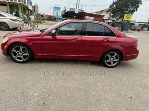 Mercedes-Benz C300 2010 Red