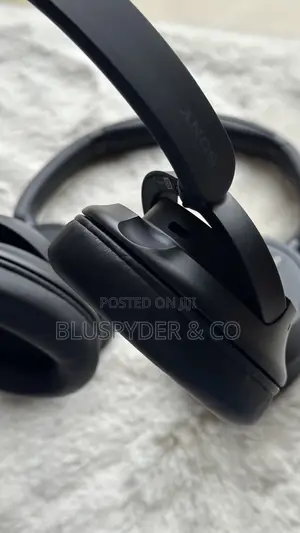Sony WH-CH720n Noise Cancelling Headphones - Black