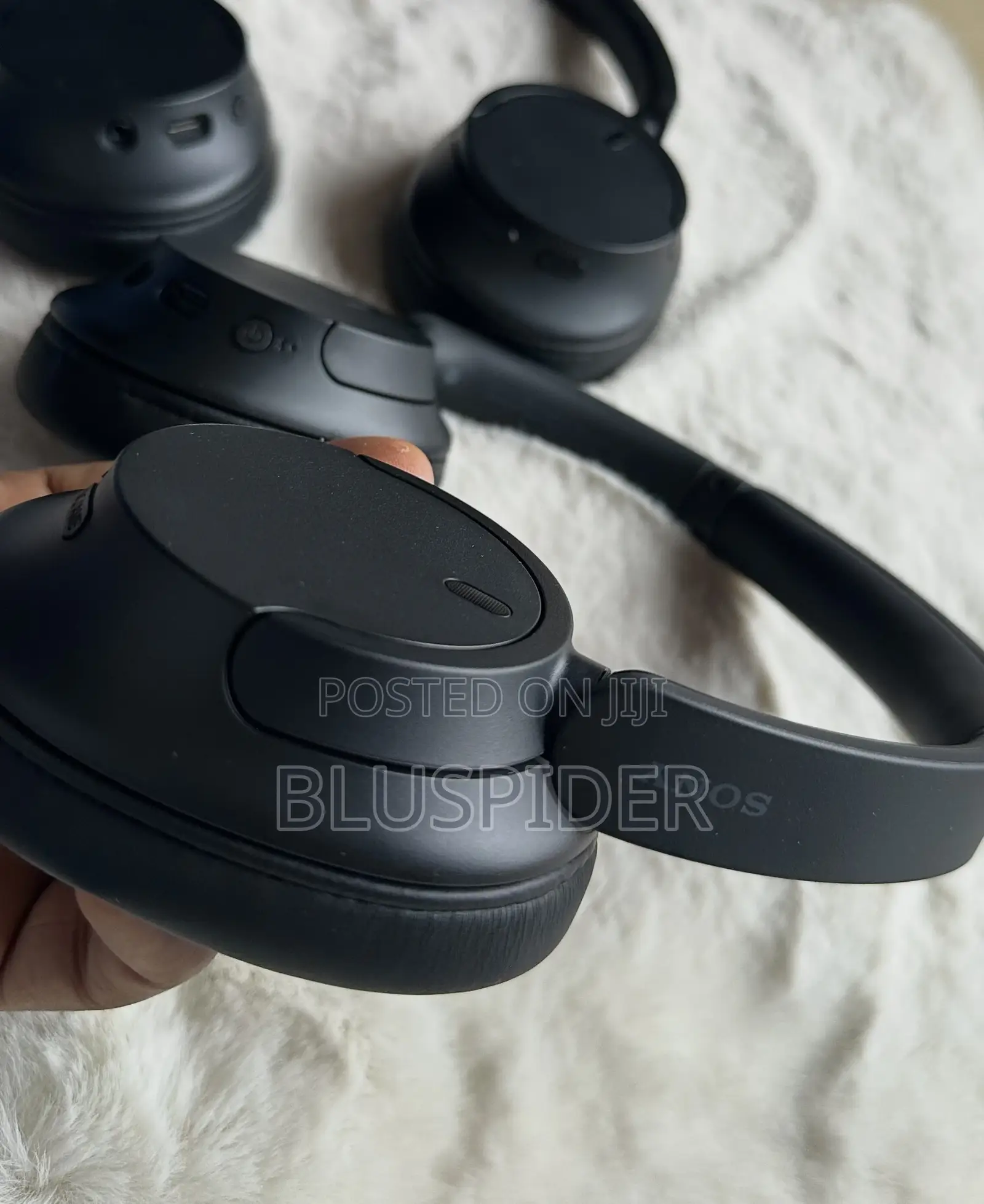 Sony WH-CH720n Noise Cancelling Headphones - Black