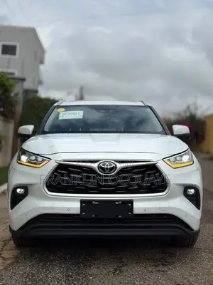 Toyota Highlander XLE 2022 White
