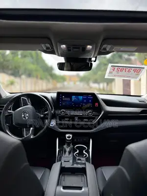 Toyota Highlander XLE 2022 White