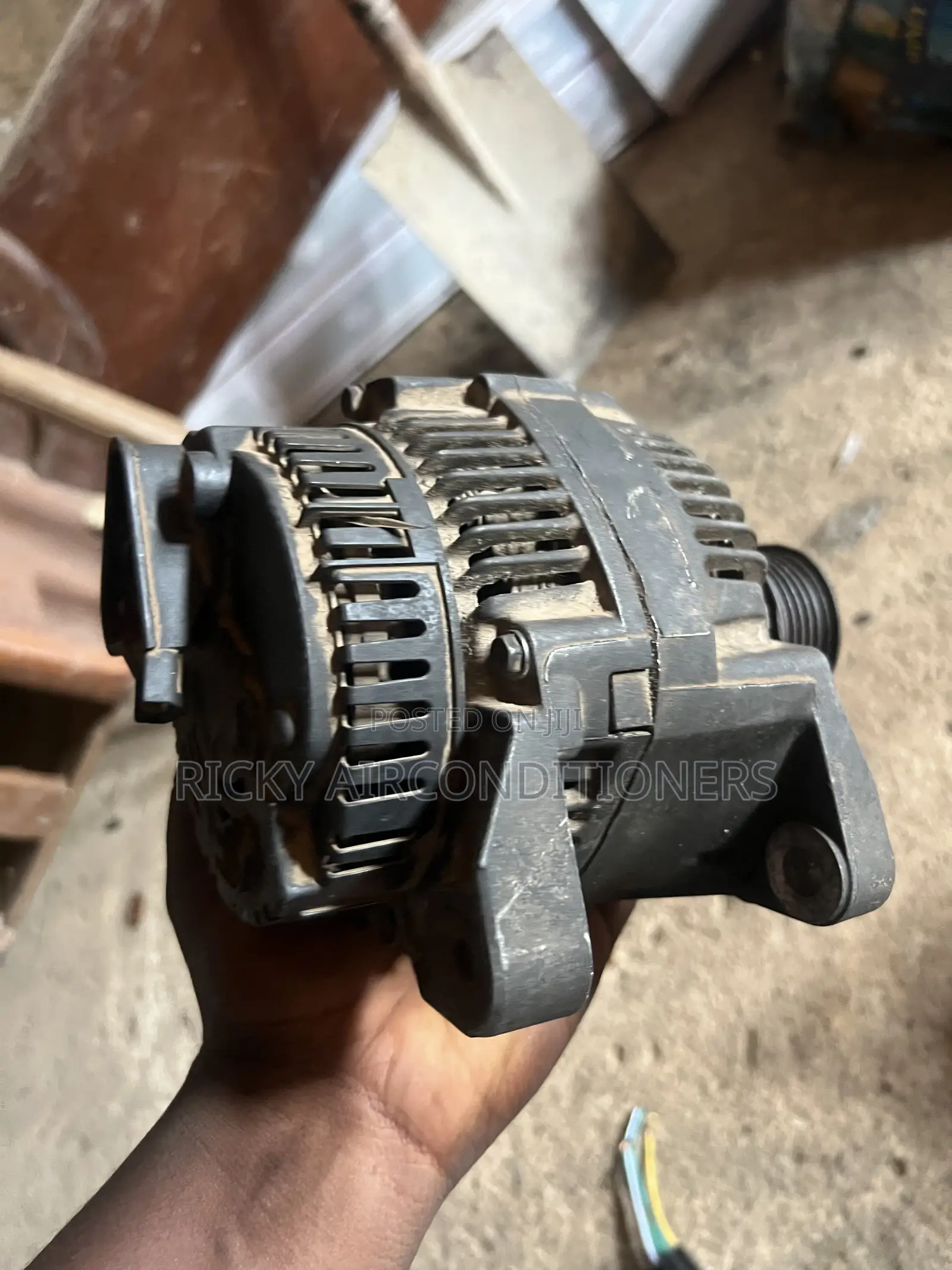 BMW E36 (Barcelona) Alternator and Mass Airflow Meter