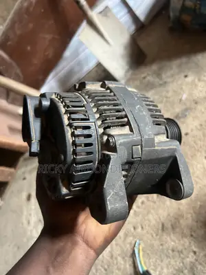 BMW E36 (Barcelona) Alternator and Mass Airflow Meter