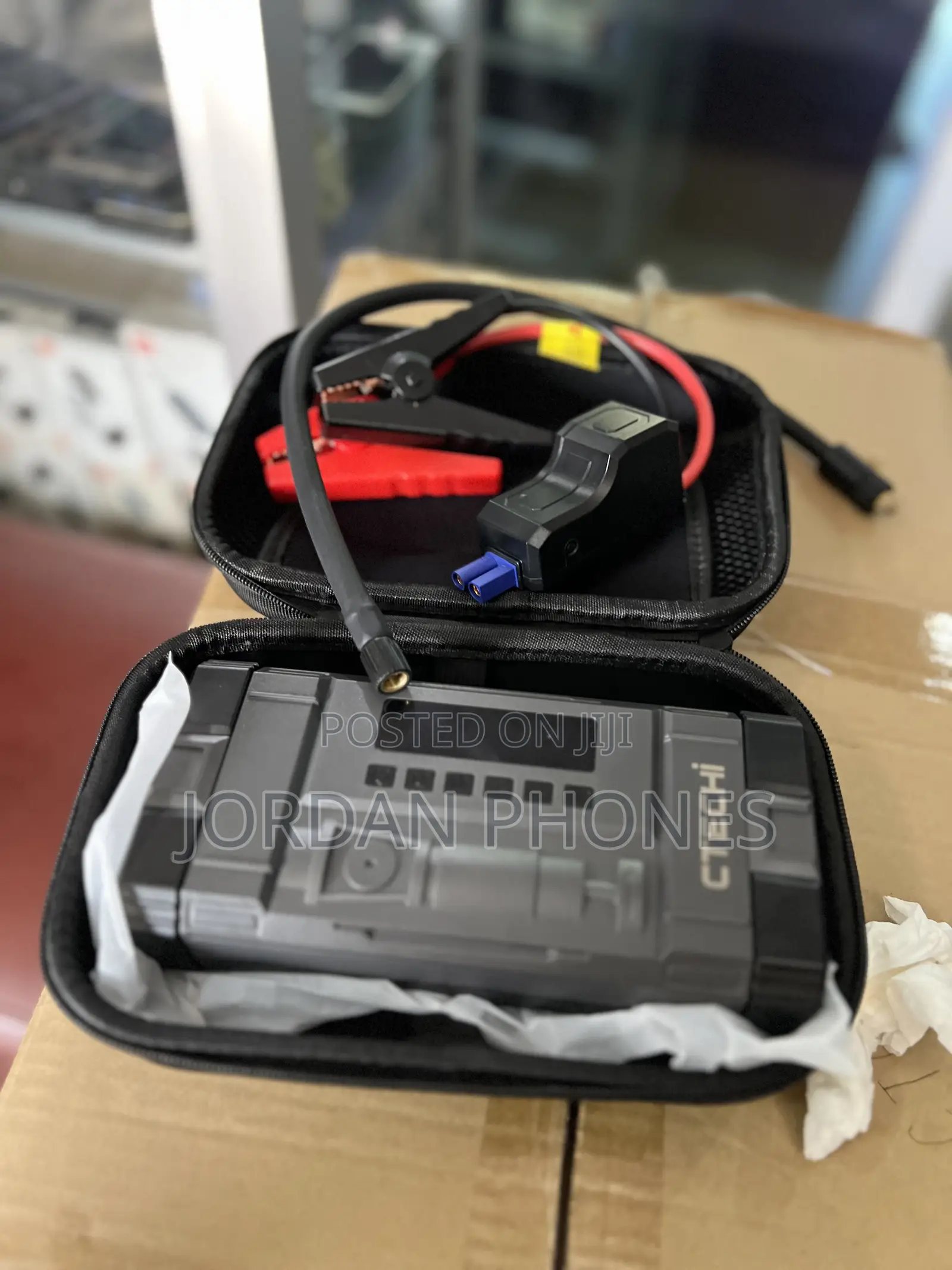 CTECHI Car Jump Starter Portable Tyre Inflator