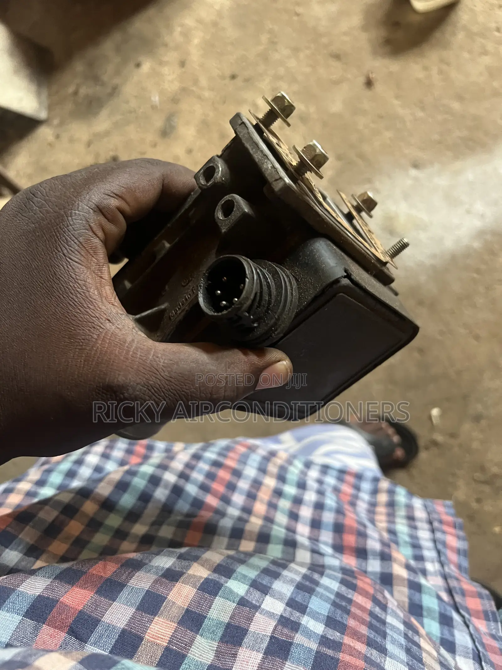 BMW E36 (Barcelona) Alternator and Mass Airflow Meter
