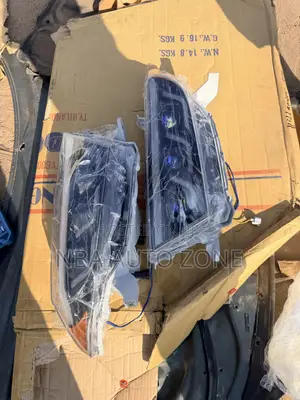 Toyota Highlander 2011-2014 Spec Head Light Pair