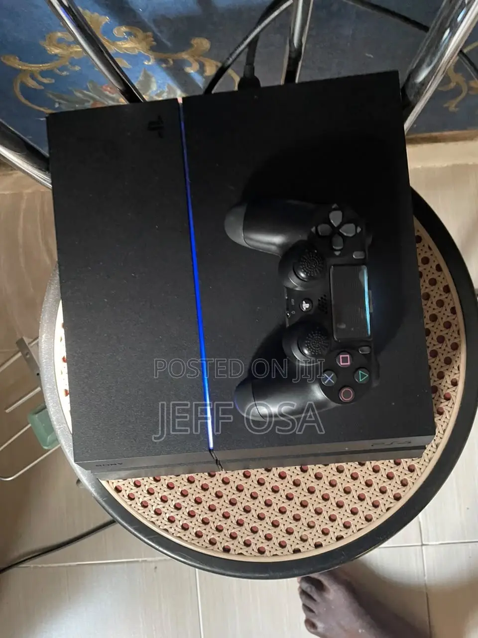 PlayStation 4 Console