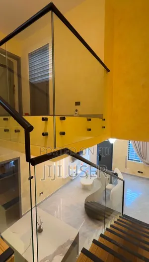 3bdrm House in Bushroad, Accra Metropolitan for sale