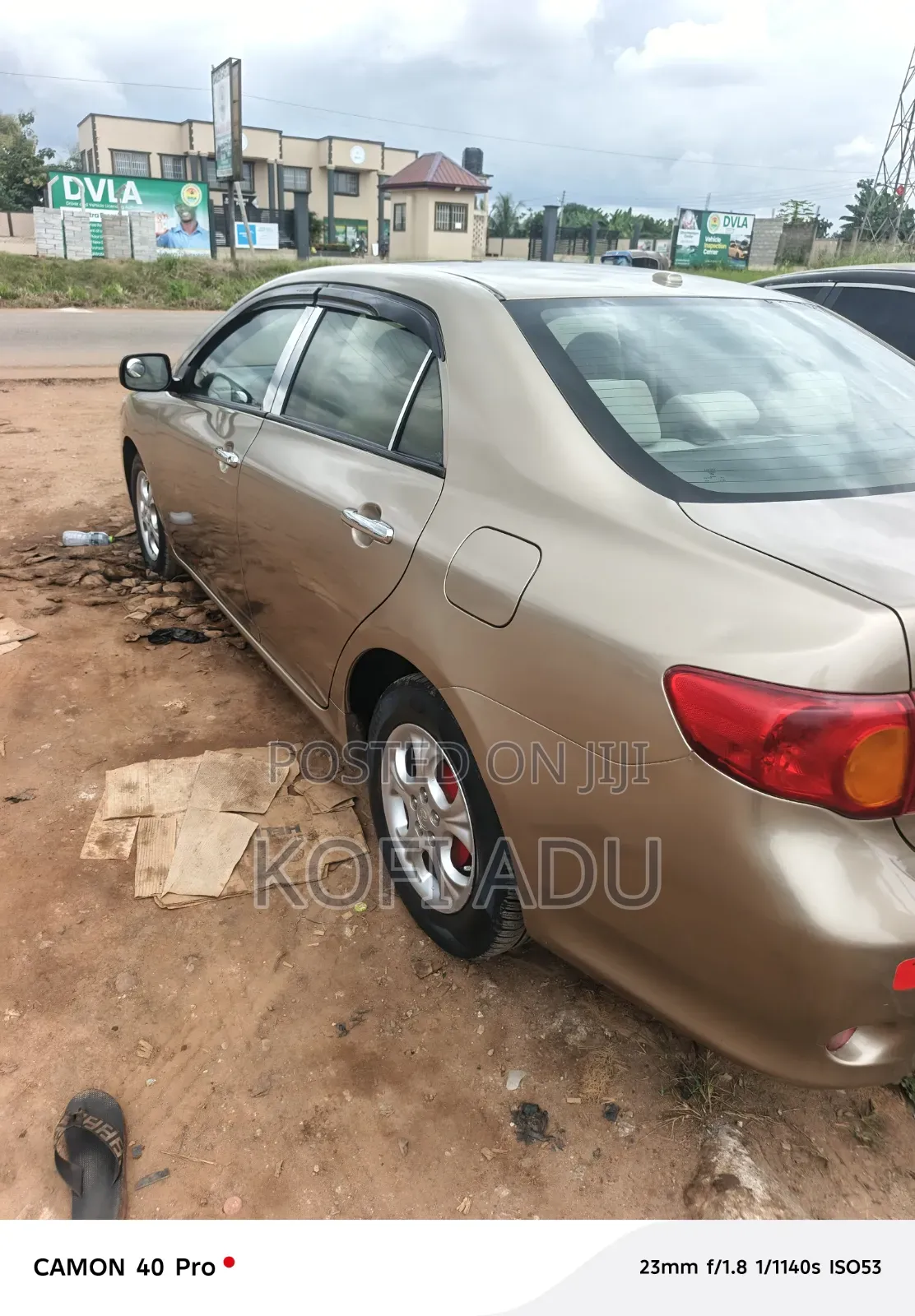 Toyota Corolla 2010 Gold