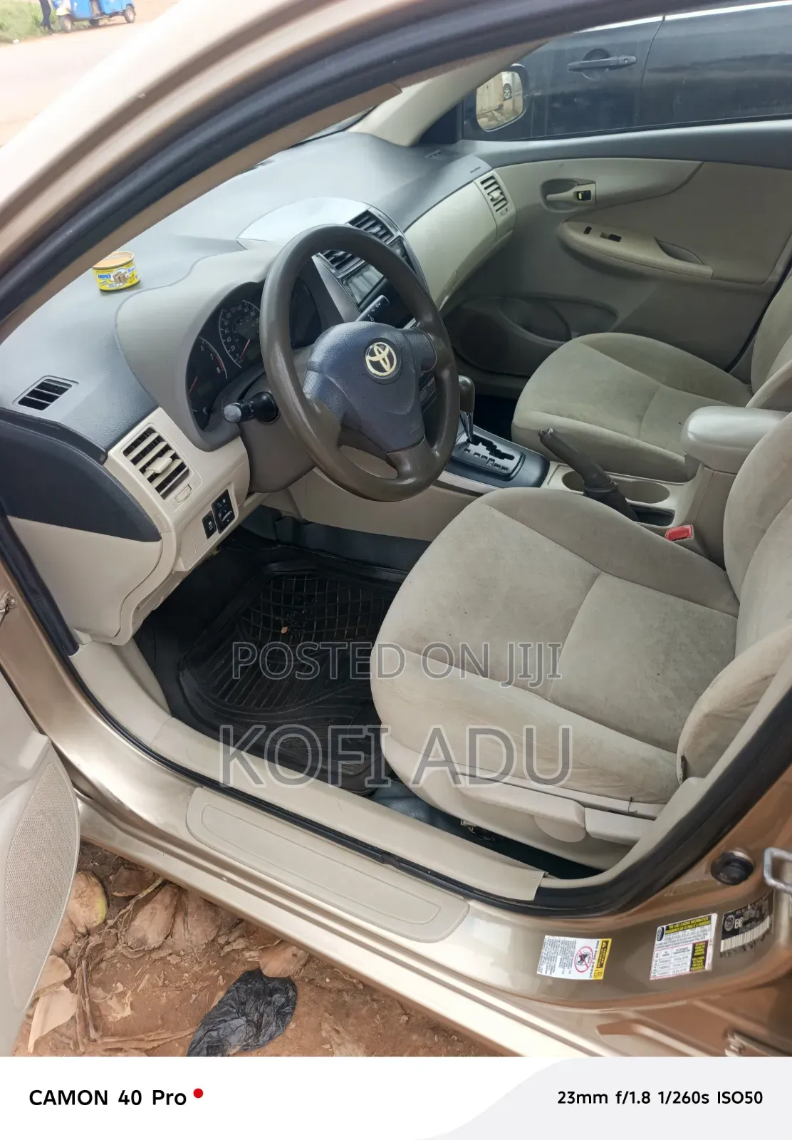 Toyota Corolla 2010 Gold