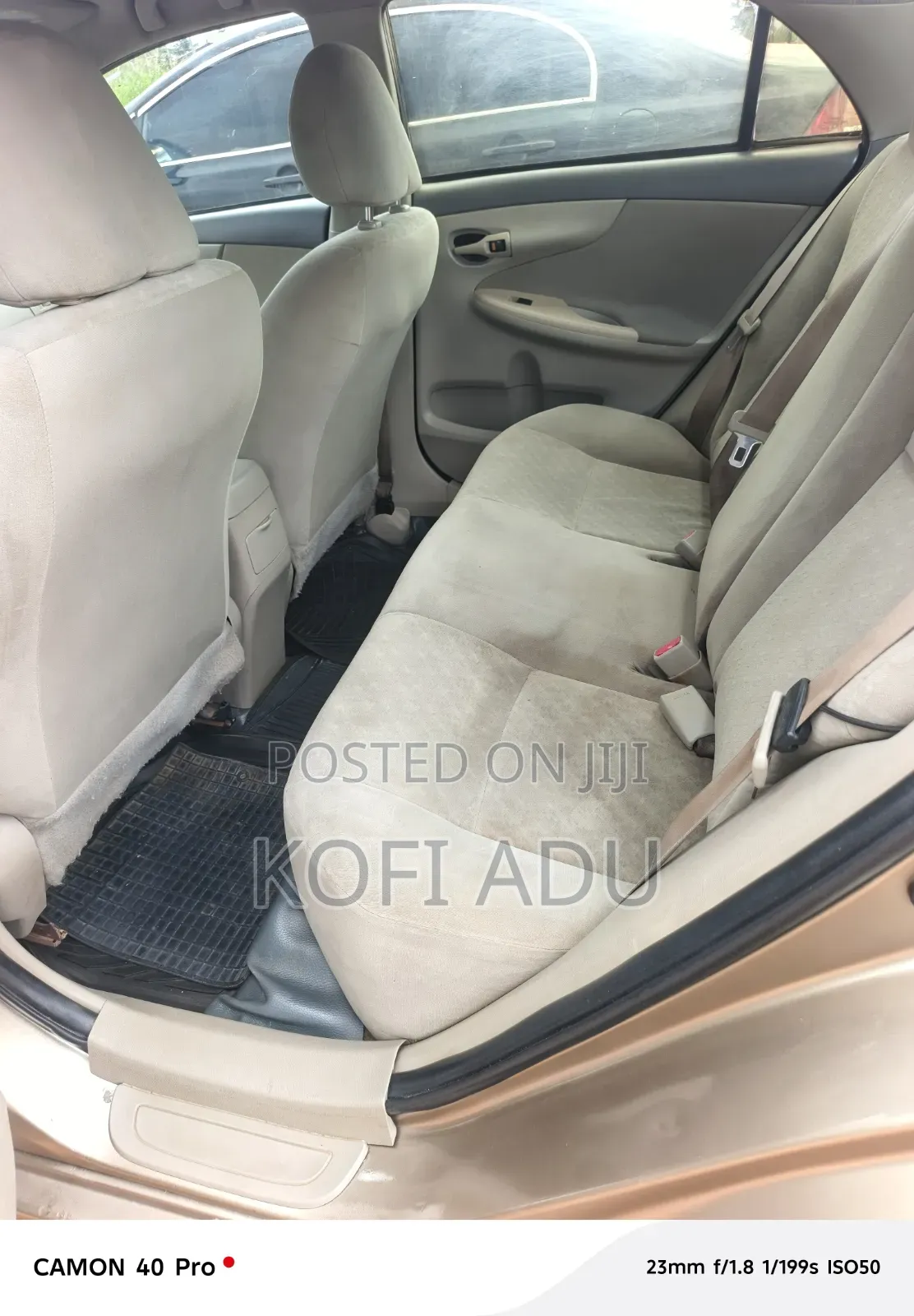Toyota Corolla 2010 Gold