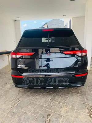 Mitsubishi Outlander SE Black Edition 2023 Black