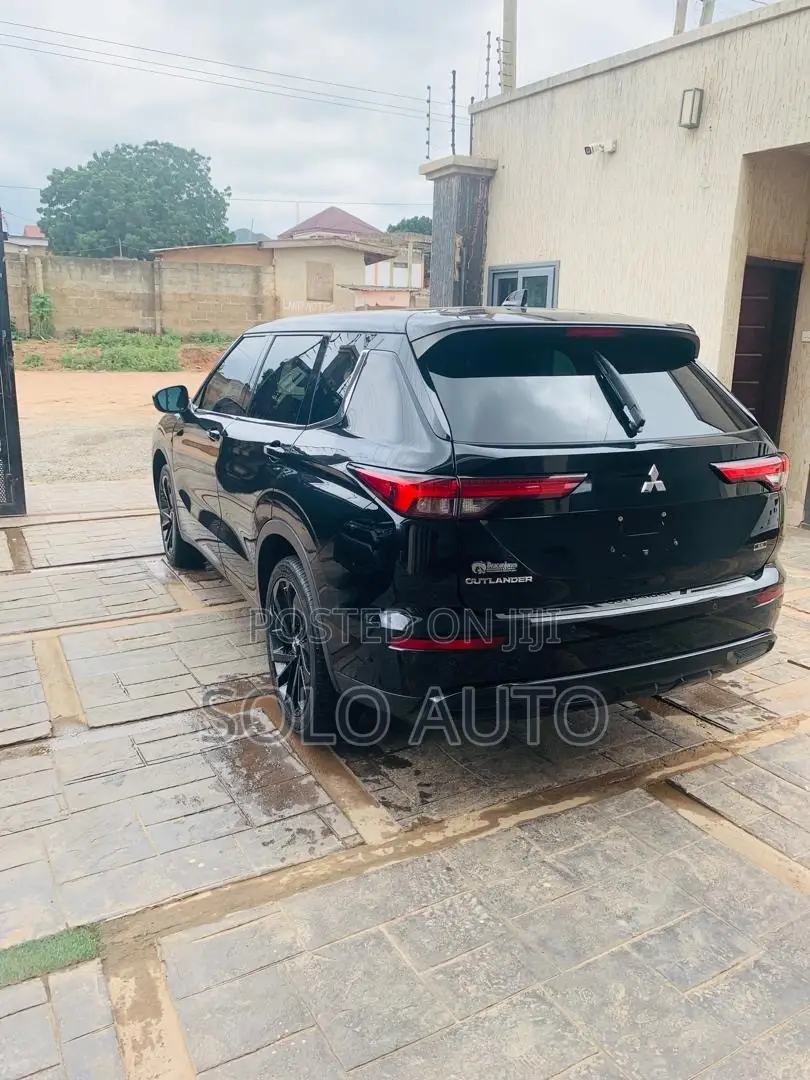 Mitsubishi Outlander SE Black Edition 2023 Black