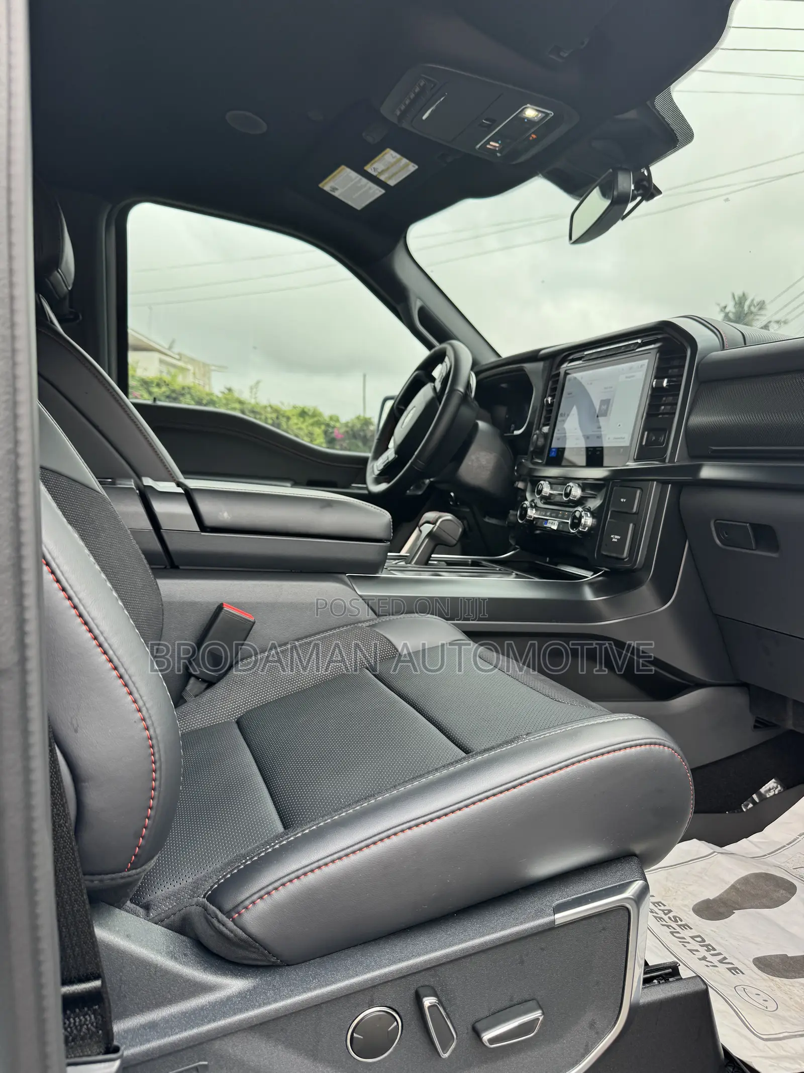 New Ford F-150 Raptor 4WD SuperCrew 5.5' Box 2025 Gray