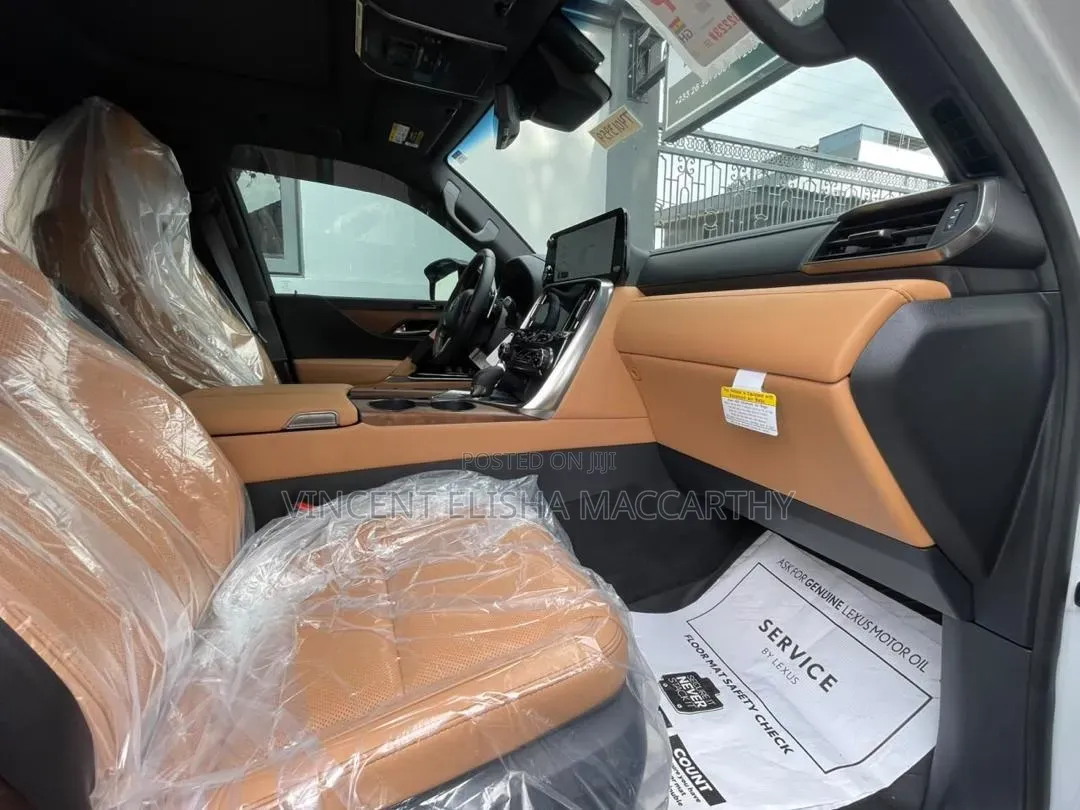 Lexus LX 500d 2026 White