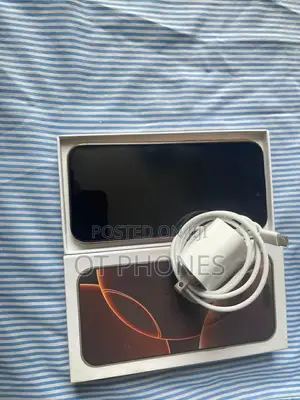 Apple iPhone 16 Pro Max 256 GB Gold