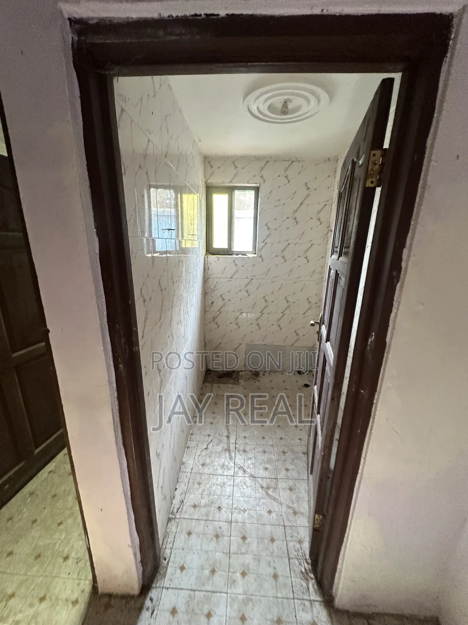 3bdrm Apartment in Jay Real Estate, Kasoa for rent