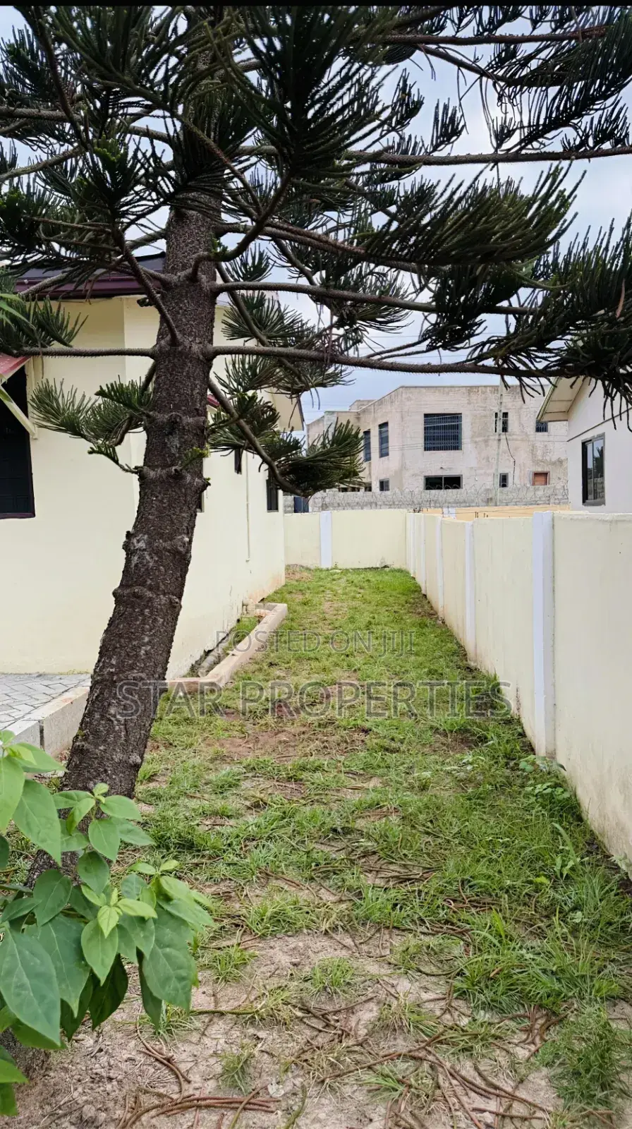 2bdrm House in Lakeside Estate for sale