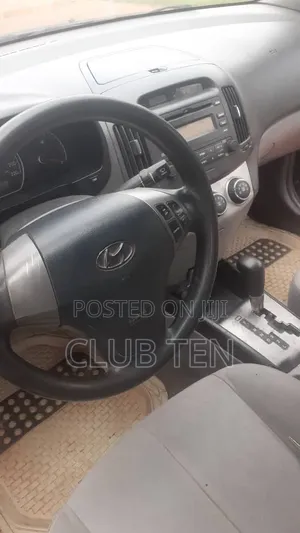 Hyundai Elantra GLS 2011 Blue