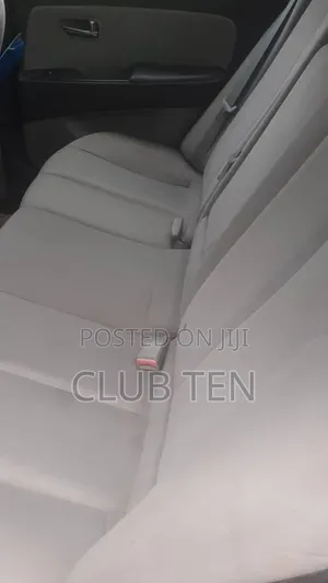 Hyundai Elantra GLS 2011 Blue