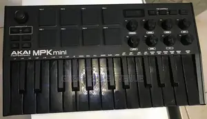 Akai MPK Mini Iii