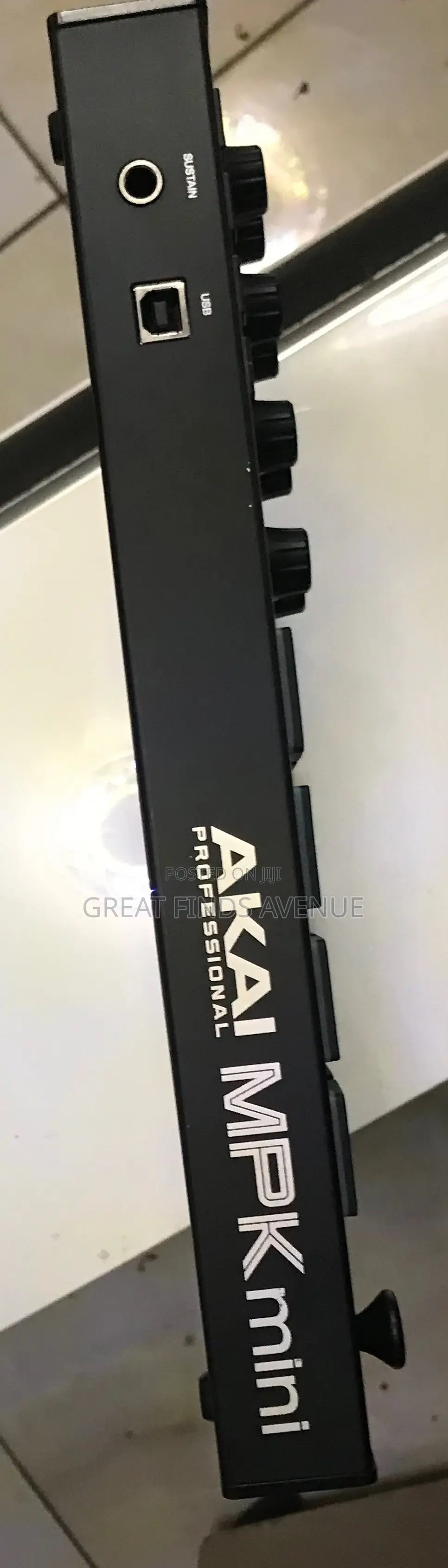 Akai MPK Mini Iii