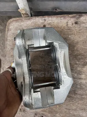 Brake Discs Calipers for Toyota Hilux