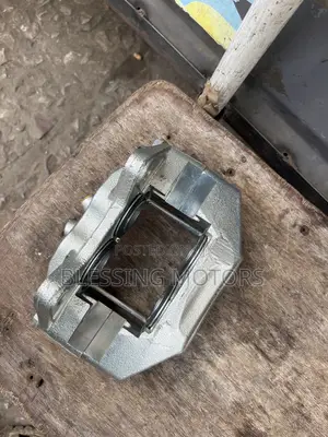 Brake Discs Calipers for Toyota Hilux
