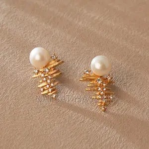 Hypoallergenic Pearl Classy Earring