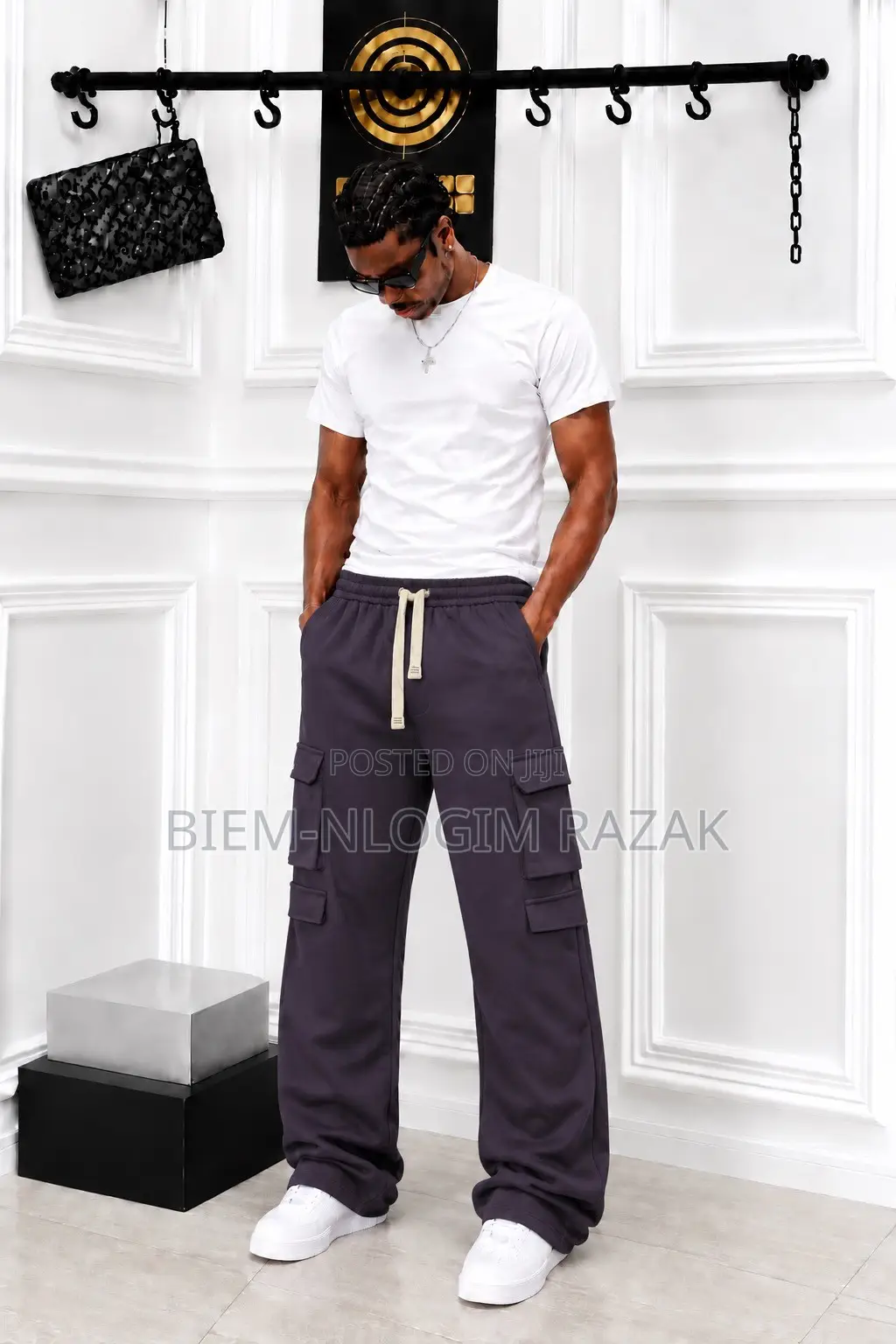 High Quality Single N Double Side Pocket Cargo Pants Available