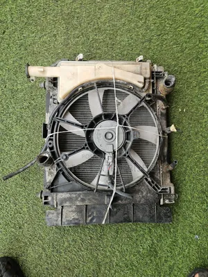 Toyota Yaris 2015,2016,2017,2018/ Complete Radiator Tank