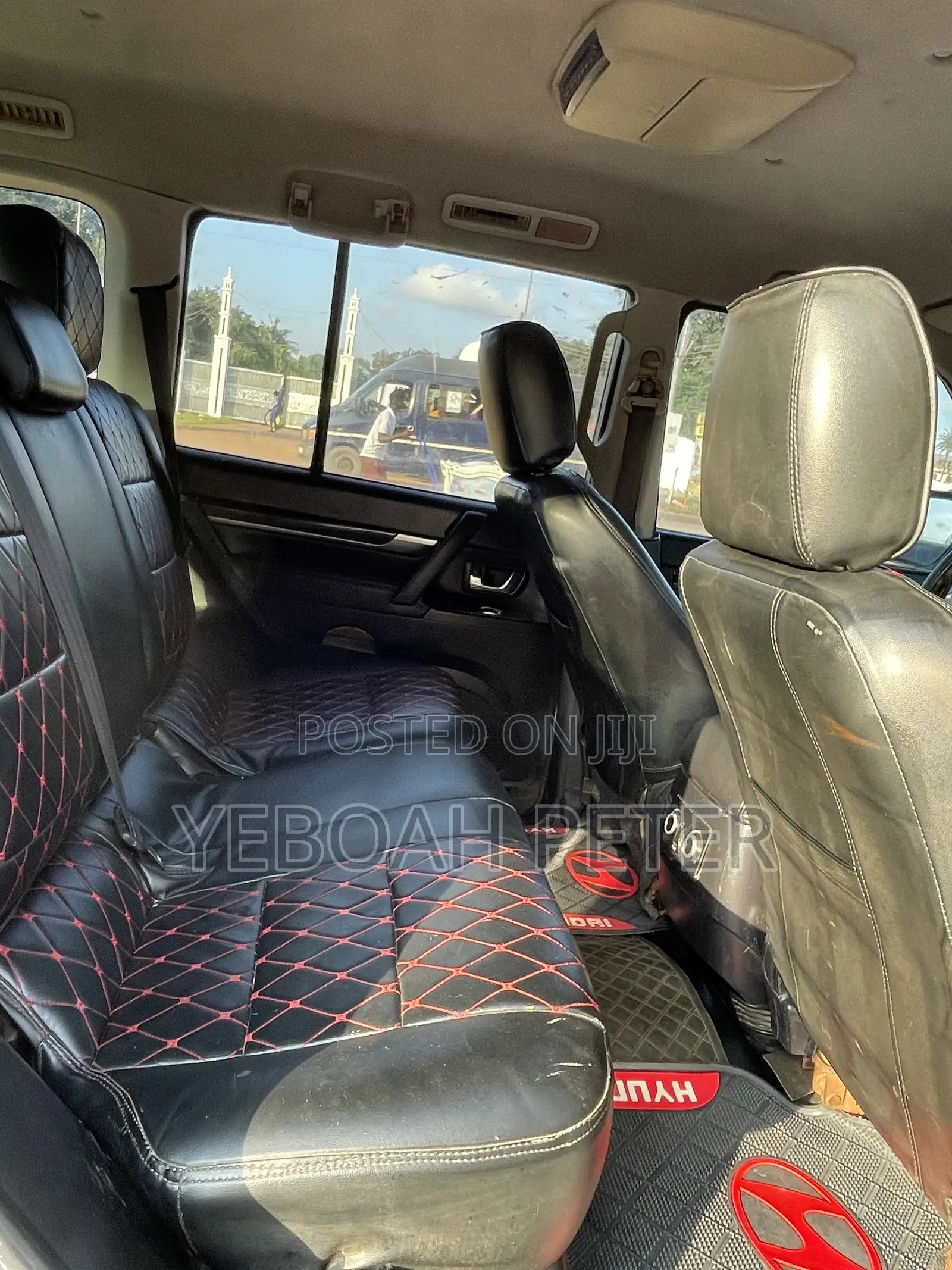 Mitsubishi Pajero 2010 White