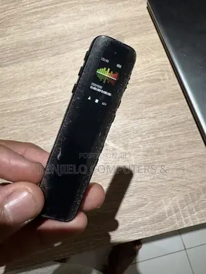 Digital Voice Recorder, Long Lasting Rechargeable Battery