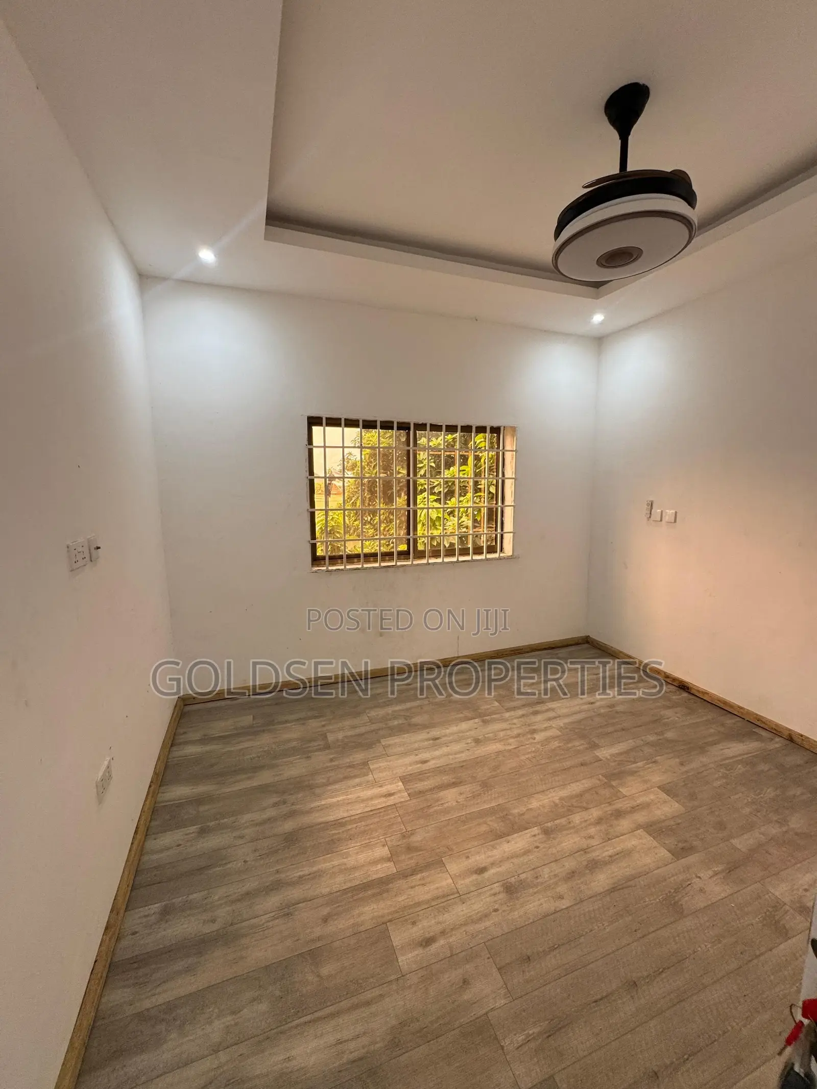 3bdrm Apartment in Mile 7 for rent