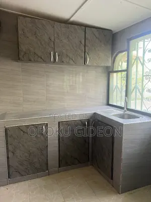 1bdrm Room & Parlour in Ablekuma, Olebu for rent