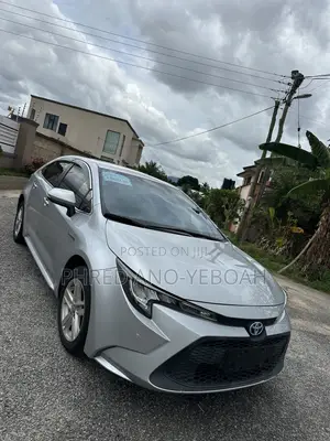 Toyota Corolla SE 2021 Silver