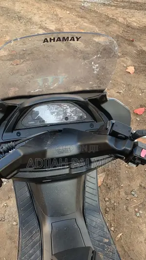 Yamaha Majesty 2022 Silver