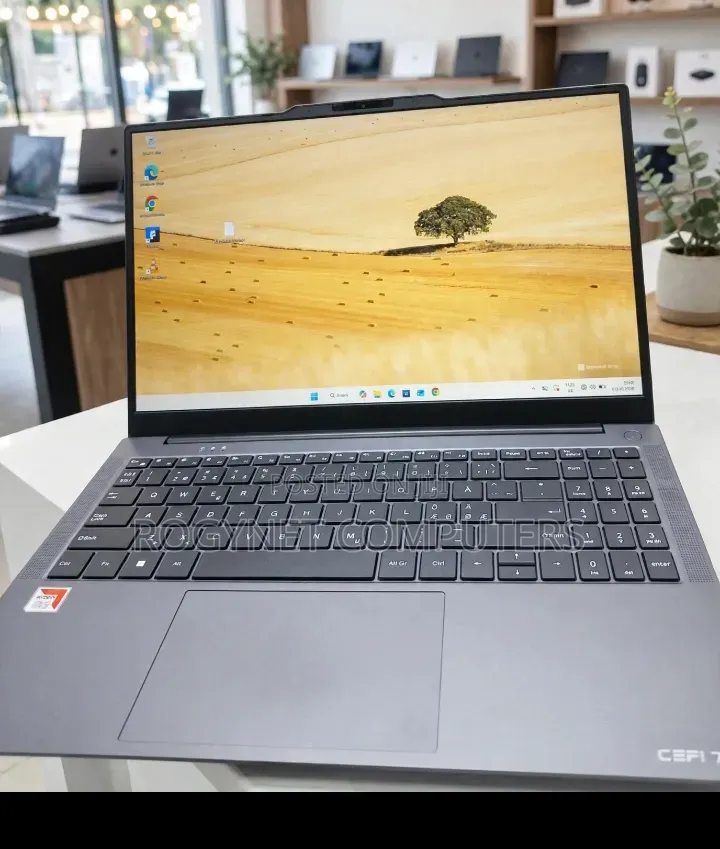 New Laptop 8GB AMD SSD 256GB