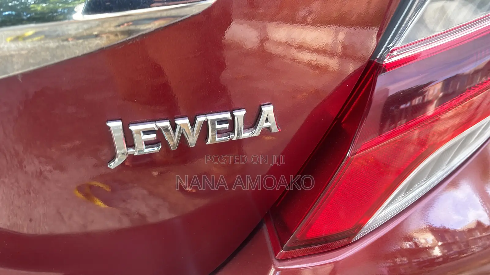 Toyota Vitz 2015 Red