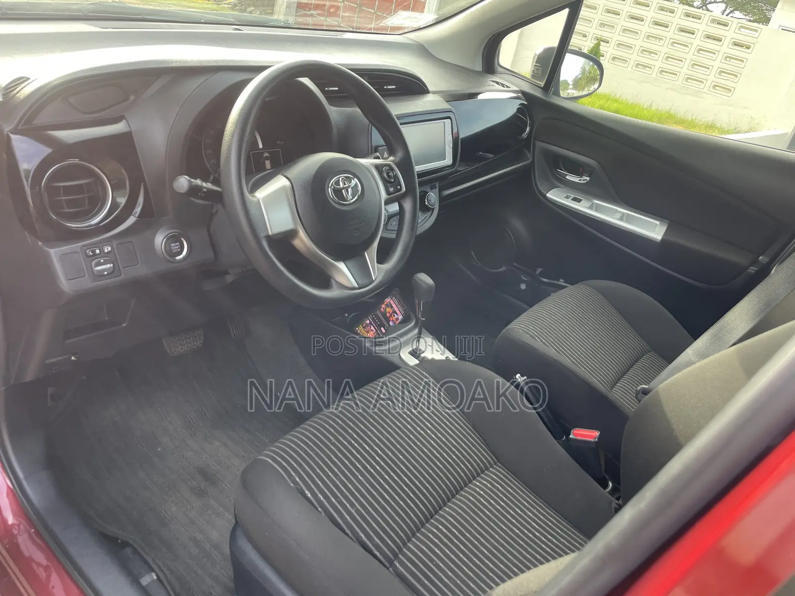 Toyota Vitz 2015 Red