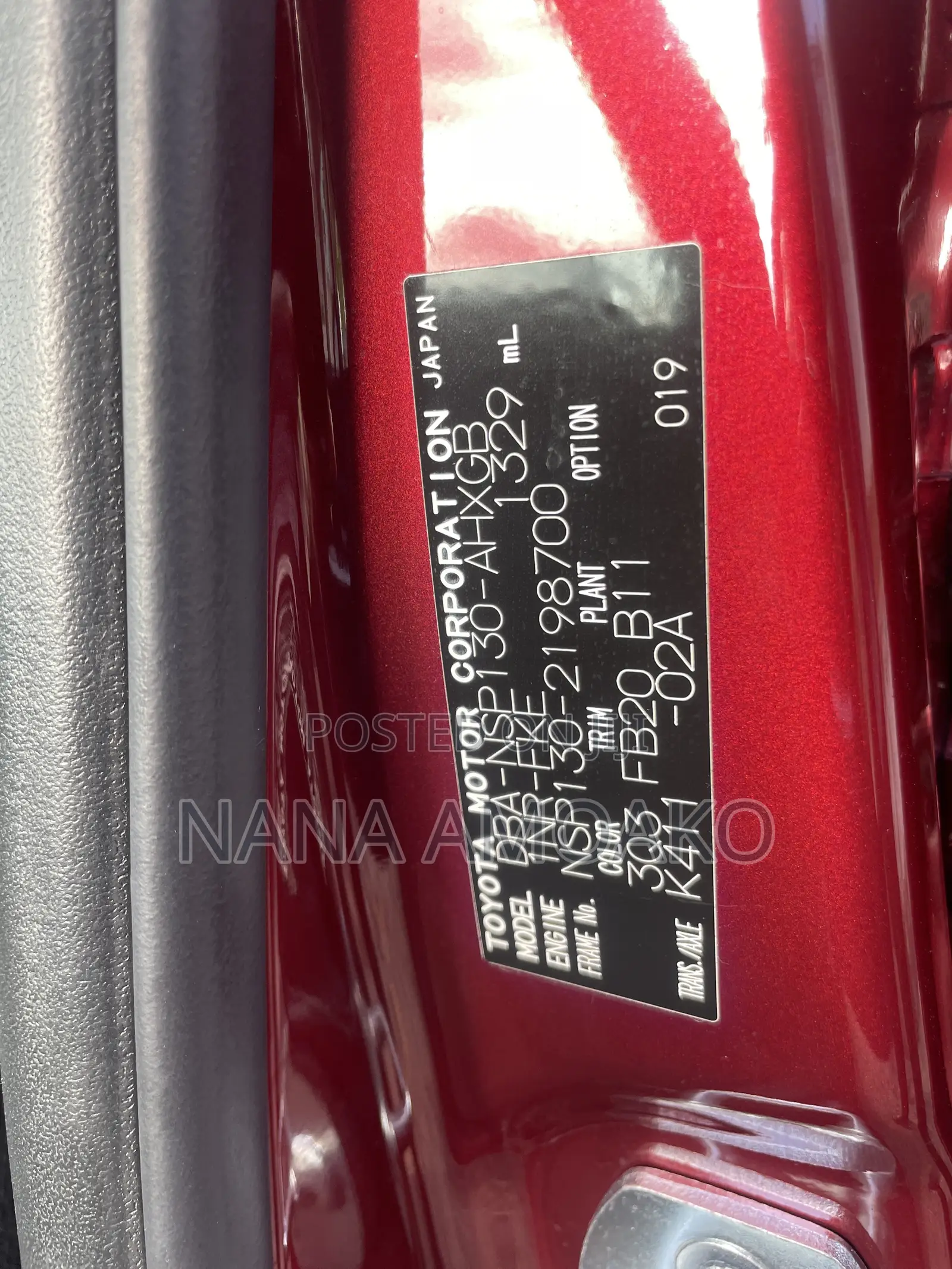 Toyota Vitz 2015 Red