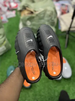 Nike Slippers (Crocs)