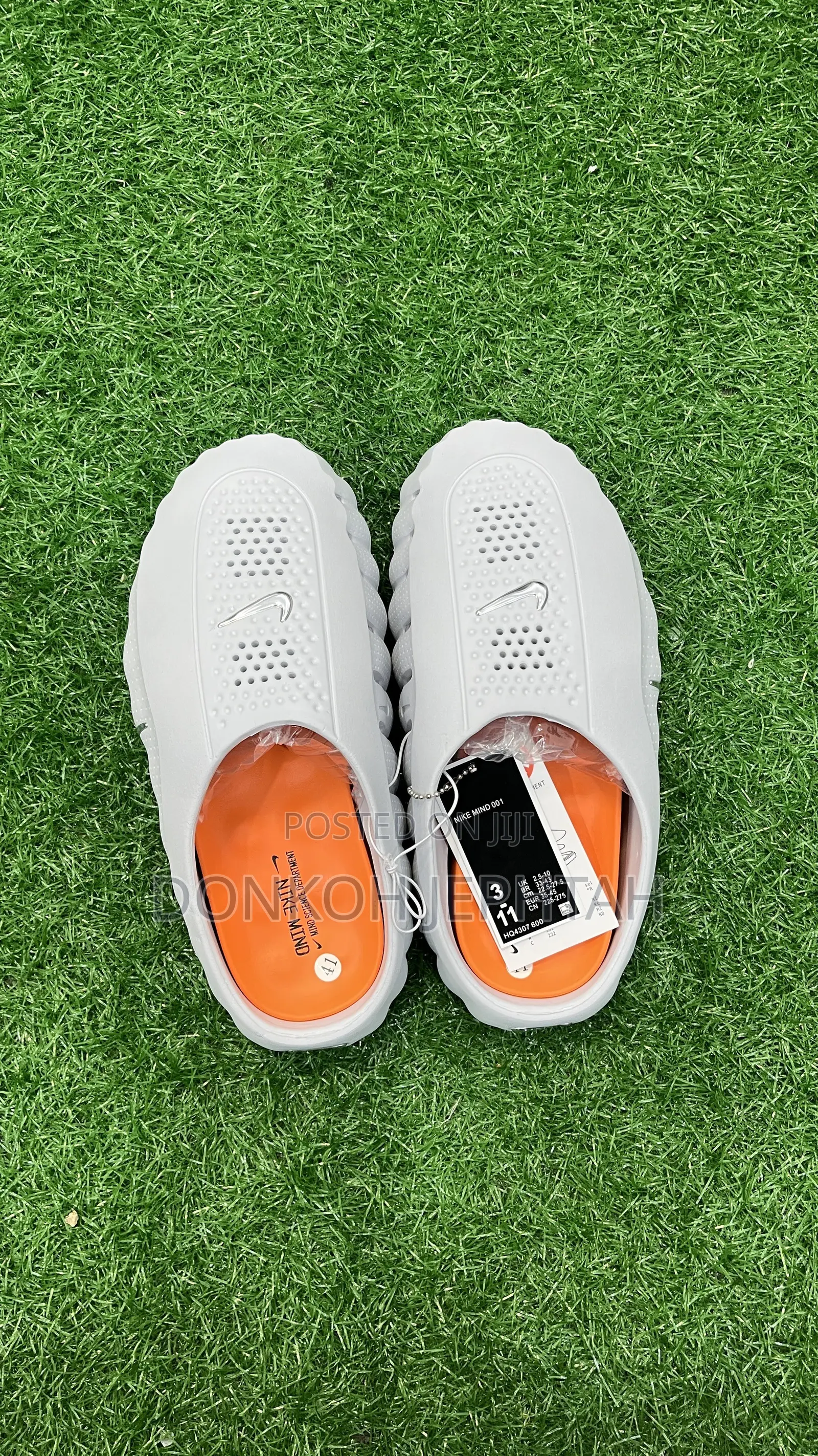 Nike Slippers (Crocs)