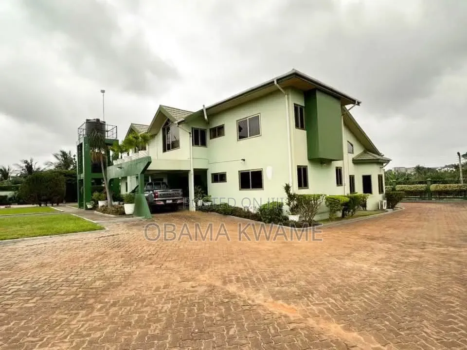6bdrm House in Laryea Homes, Ghana Flag for sale